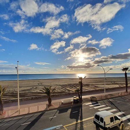 Magnifique Vue Mer Avec Une Chambre - Nouria 55 - Canet Exterior foto